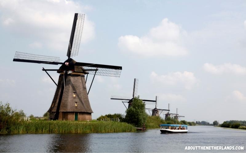 Exploring Kinderdijk by boat