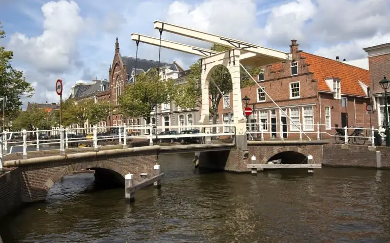 Is Alkmaar Worth Visiting - Canals in Alkmaar